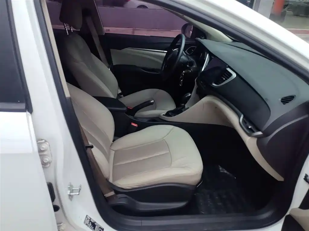 Buick Excelle 2017 15N Automatic Elite фото 25
