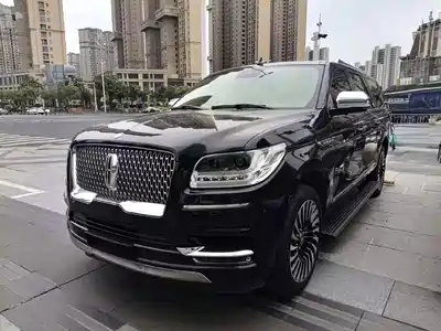 Lincoln Navigator