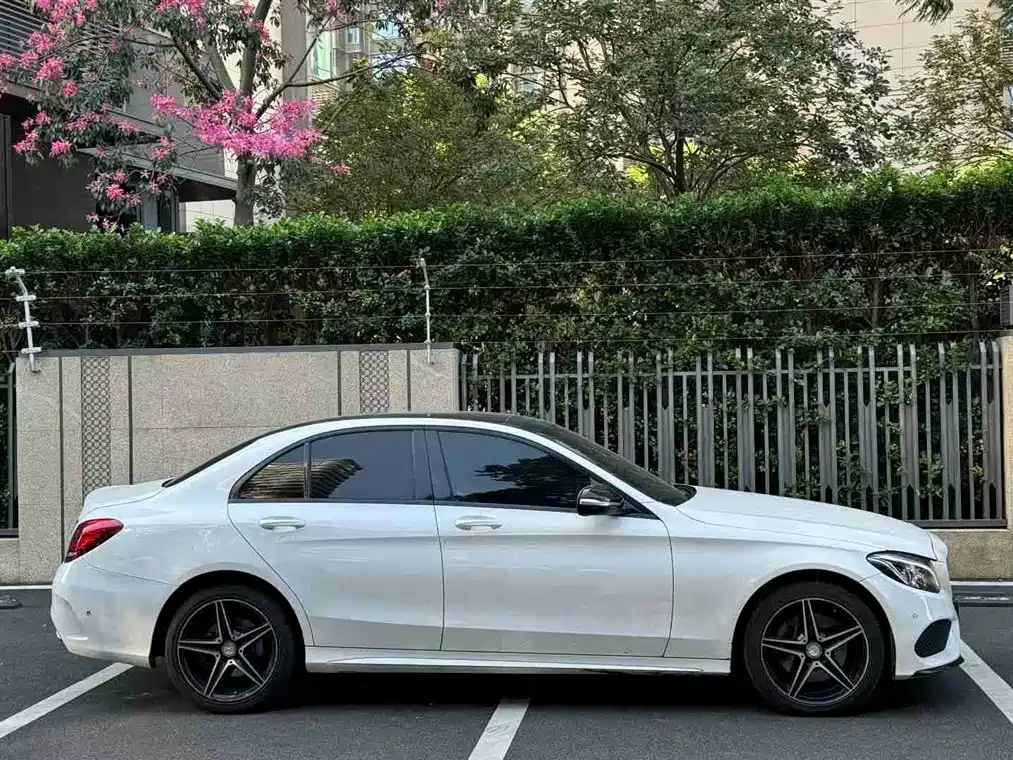Mercedes-Benz C-Class 2015 C 300 Sport Edition фото 4