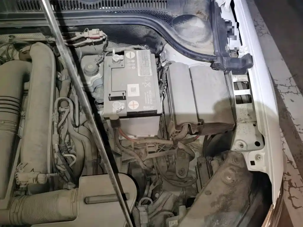 Фото 21 - Volkswagen Sagitar