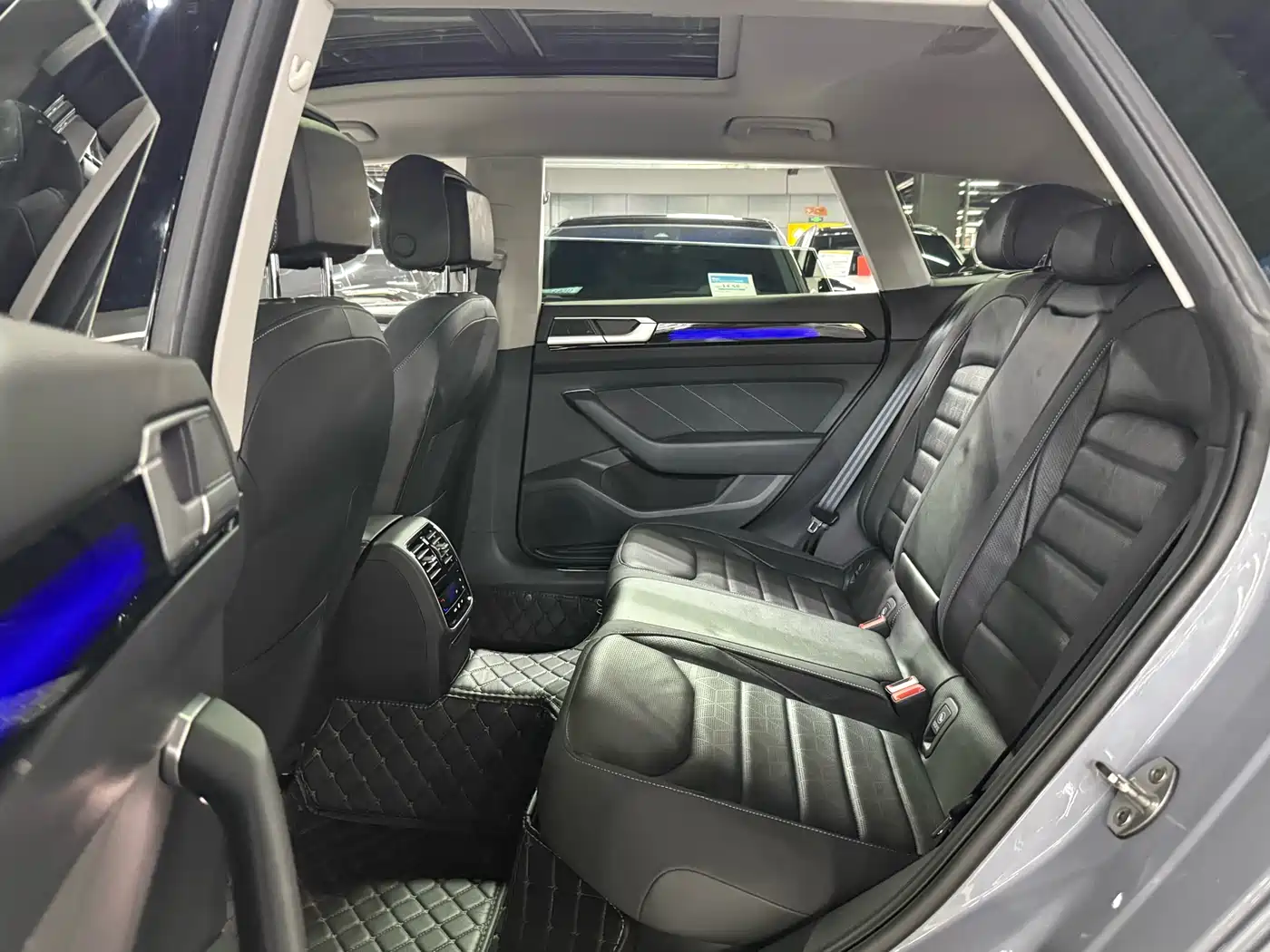 Volkswagen FAW-Volkswagen CC 2024 Shooting Brake 330TSI Hunter's Eye Public Sharing Edition фото 15