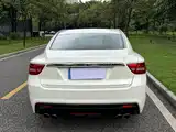 Фото 9 - Geely Borui