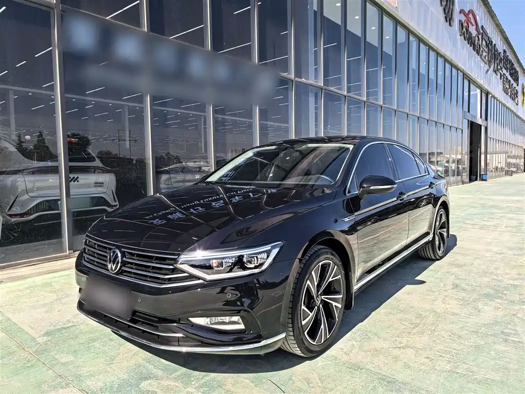 Volkswagen Magotan 2020 330TSI DSG Luxury фото 3