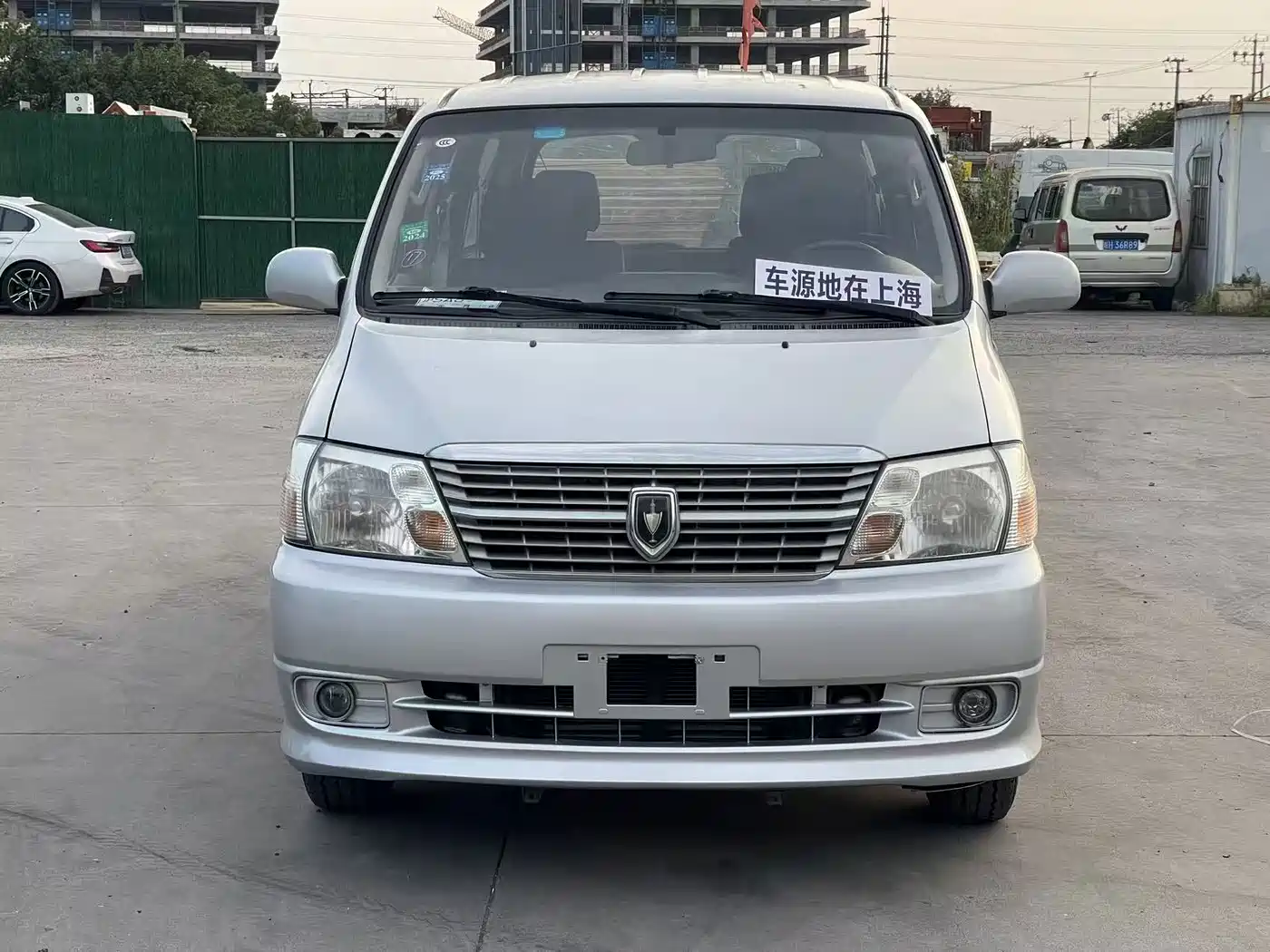 Jinbei Grace 2014 2015 2.0L Classic Edition Standard Model Long Wheelbase 7/9-Seater