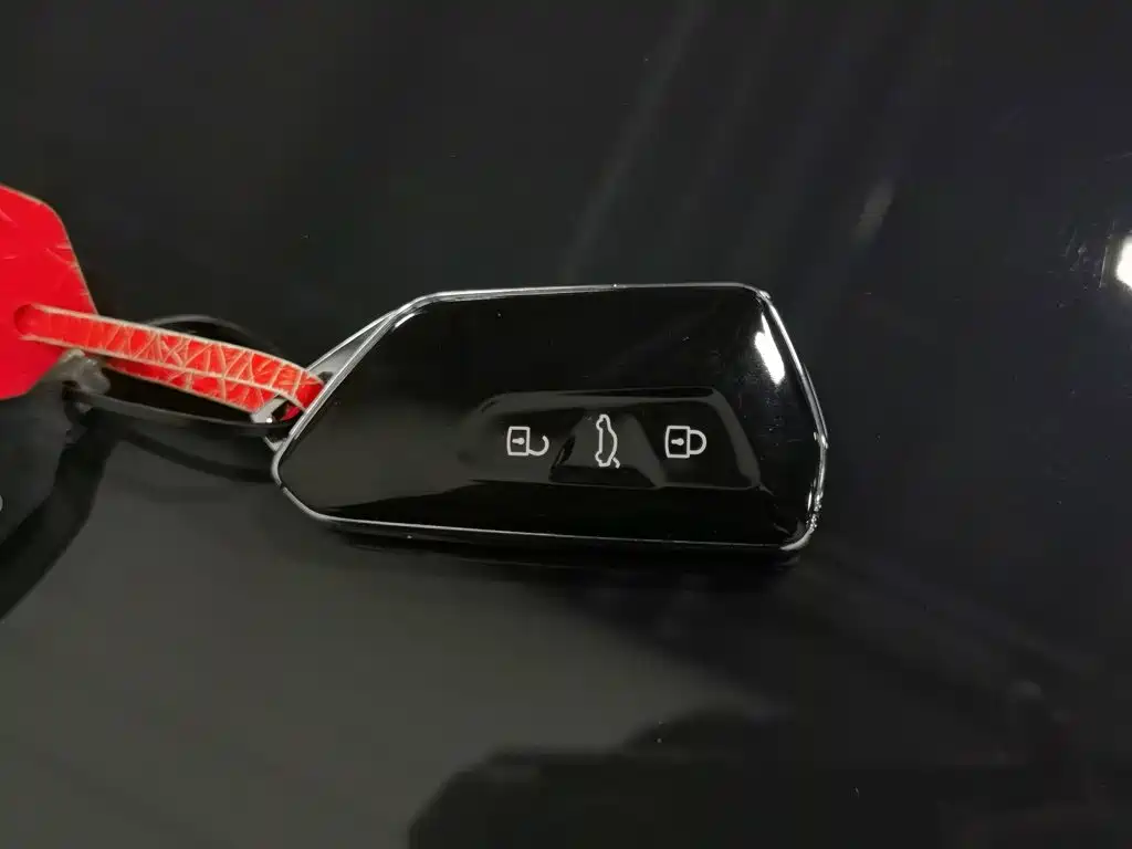 Volkswagen Unique 06 2026 2025 Pure