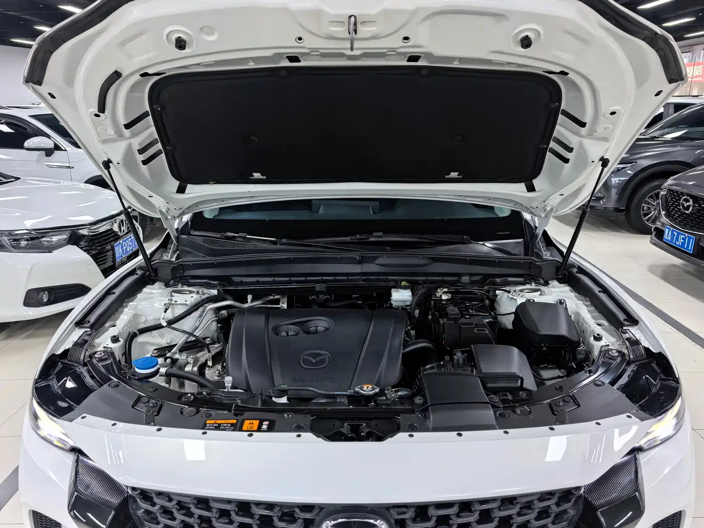 Фото 21 - Mazda CX-50