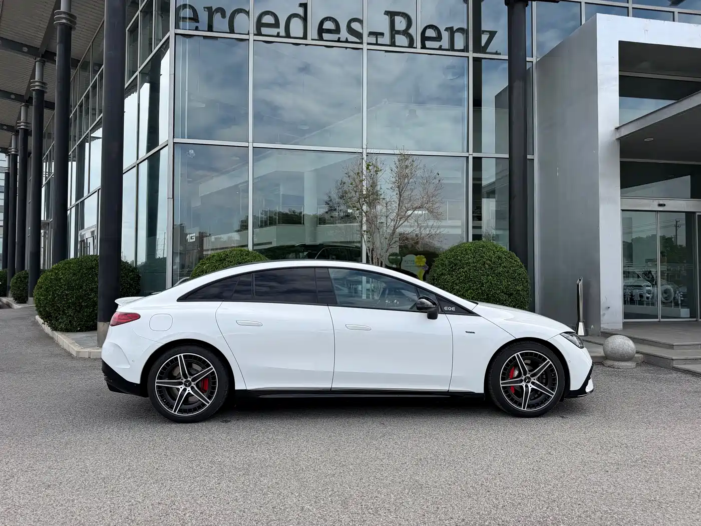 Mercedes-Benz EQE AMG 2023 AMG EQE 53 4MATIC+ фото 8