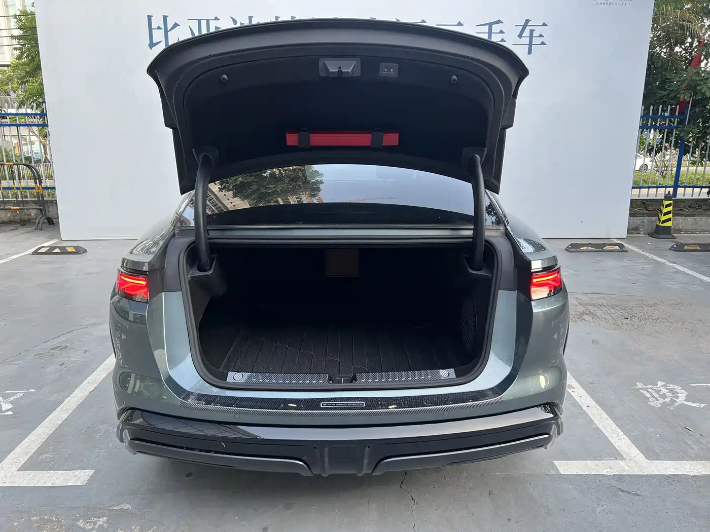 BYD Han L 2025 DM-i 200KM LiDAR Flagship фото 16