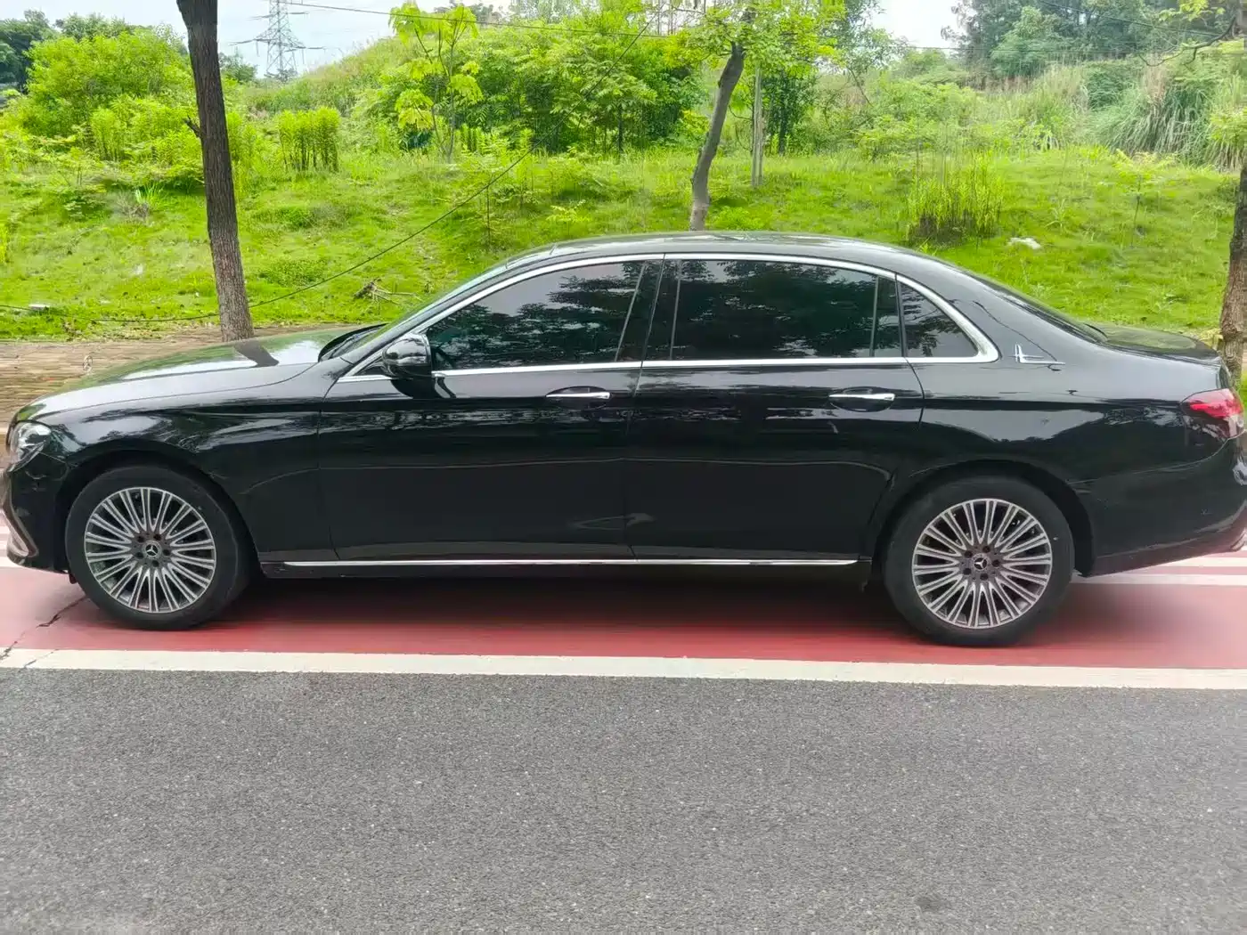 Mercedes-Benz E-Class 2023 Facelift E 300 L Luxury фото 2