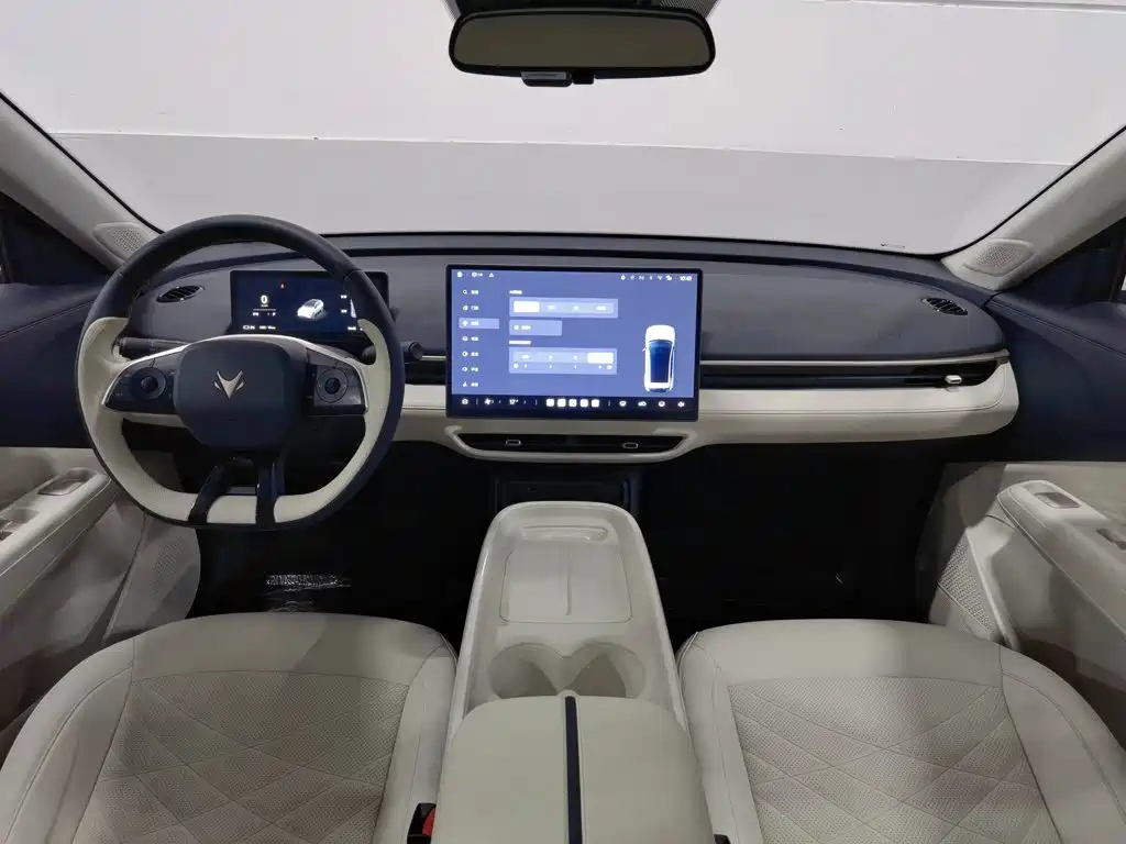 ARCFOX T1 2025 2025 425 Mid-range Version