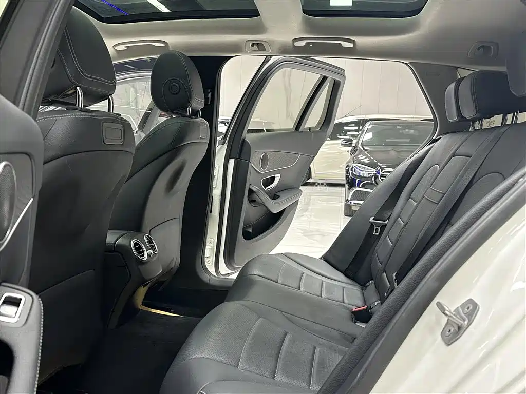 Mercedes-Benz C-Class (Import) 2017 Facelift C 200 Estate фото 16