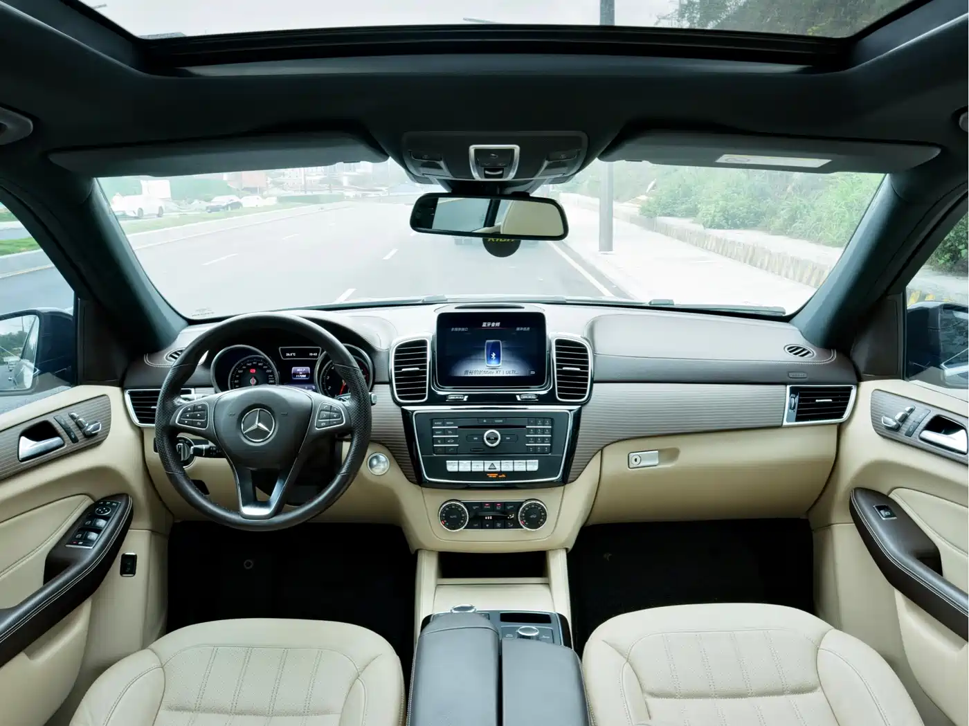 Mercedes-Benz GLE 2019 GLE 320 4MATIC Dynamic Ultimate Edition фото 5