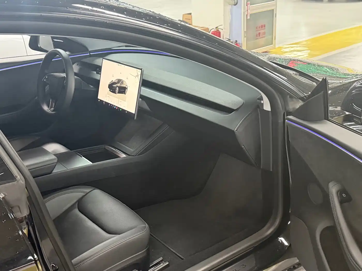 Фото 8 - Tesla Model 3