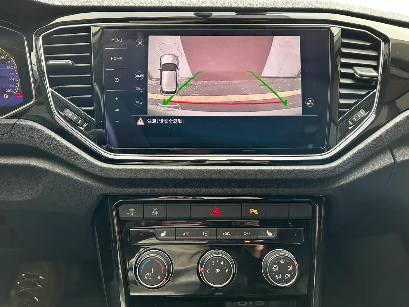 Volkswagen T-ROC 2022 280TSI DSG 2WD Comfort PLUS фото 38