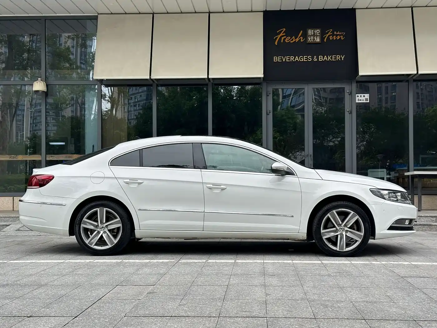 Volkswagen FAW-Volkswagen CC 2013 1.8TSI Premium фото 3