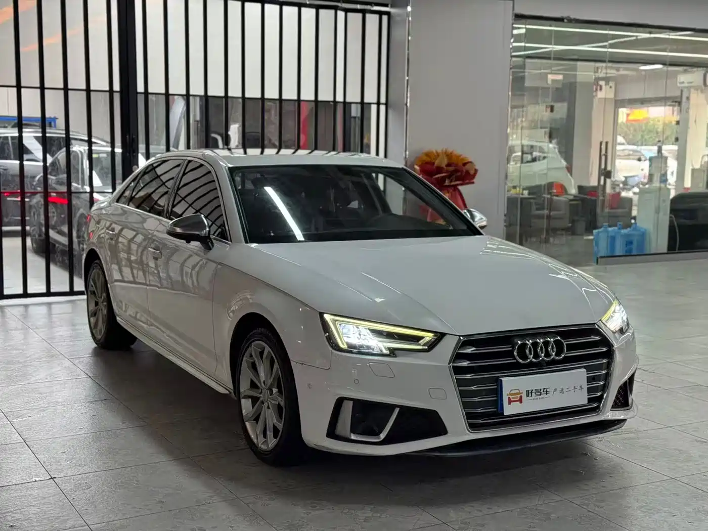 Audi A4L 2019 40 TFSI Sport (China V) фото 2