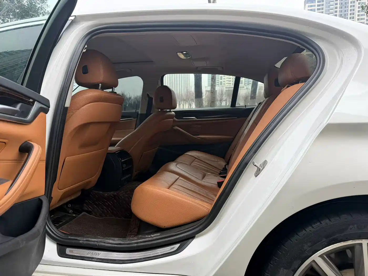BMW 5 Series 2018 528Li Launch Special Edition фото 6