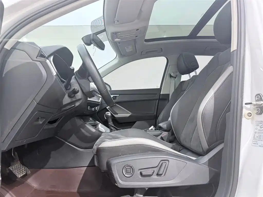 Audi Q3 2021 35 TFSI Fashion Sport фото 7