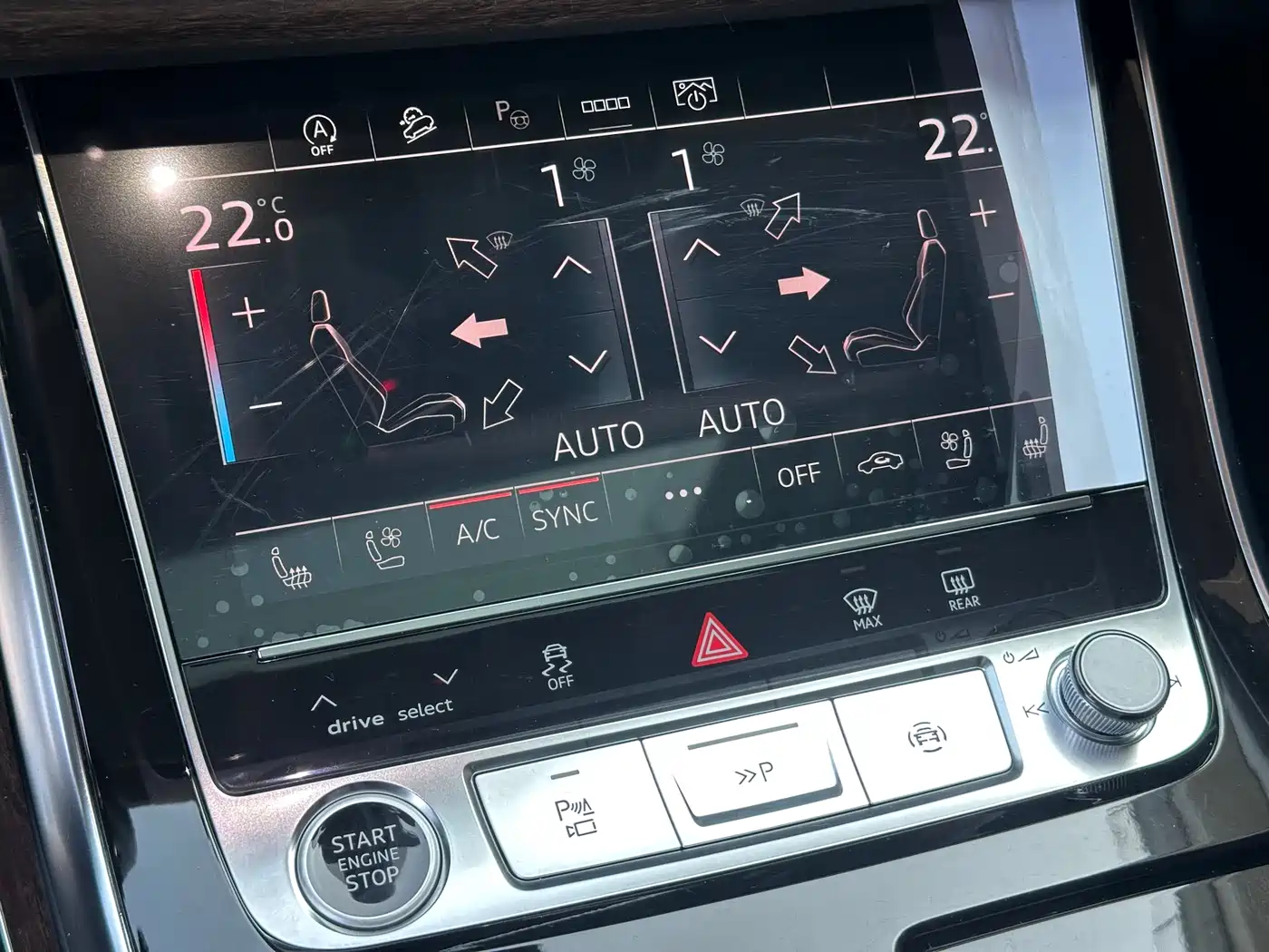 Audi Q7 2023 55 TFSI quattro S line Sport фото 13