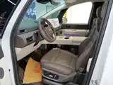 Фото 9 - Li Auto MEGA
