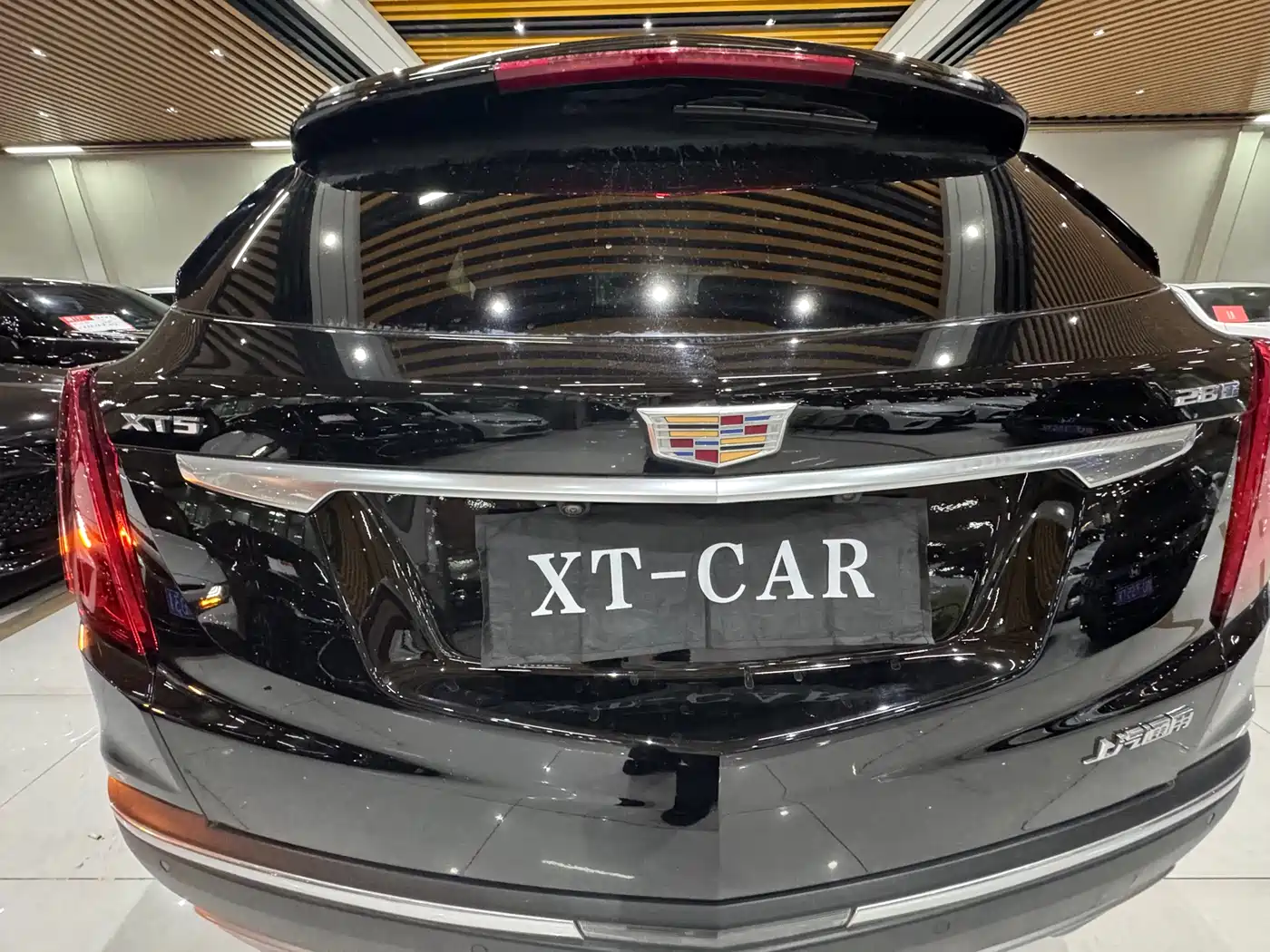 Cadillac XT5 2022 2.0T 2WD Luxury фото 30