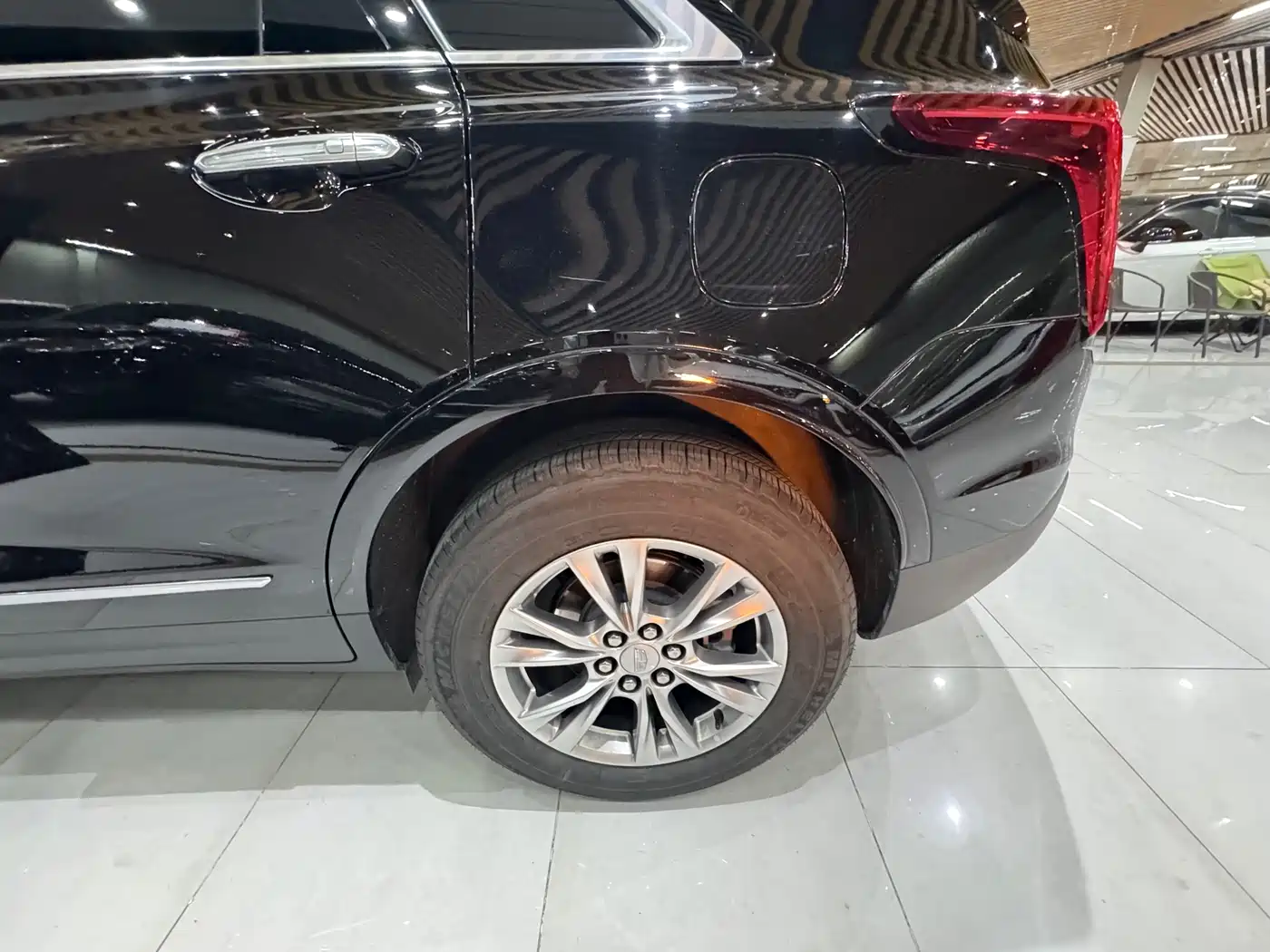 Cadillac XT5 2022 2.0T 2WD Luxury фото 33