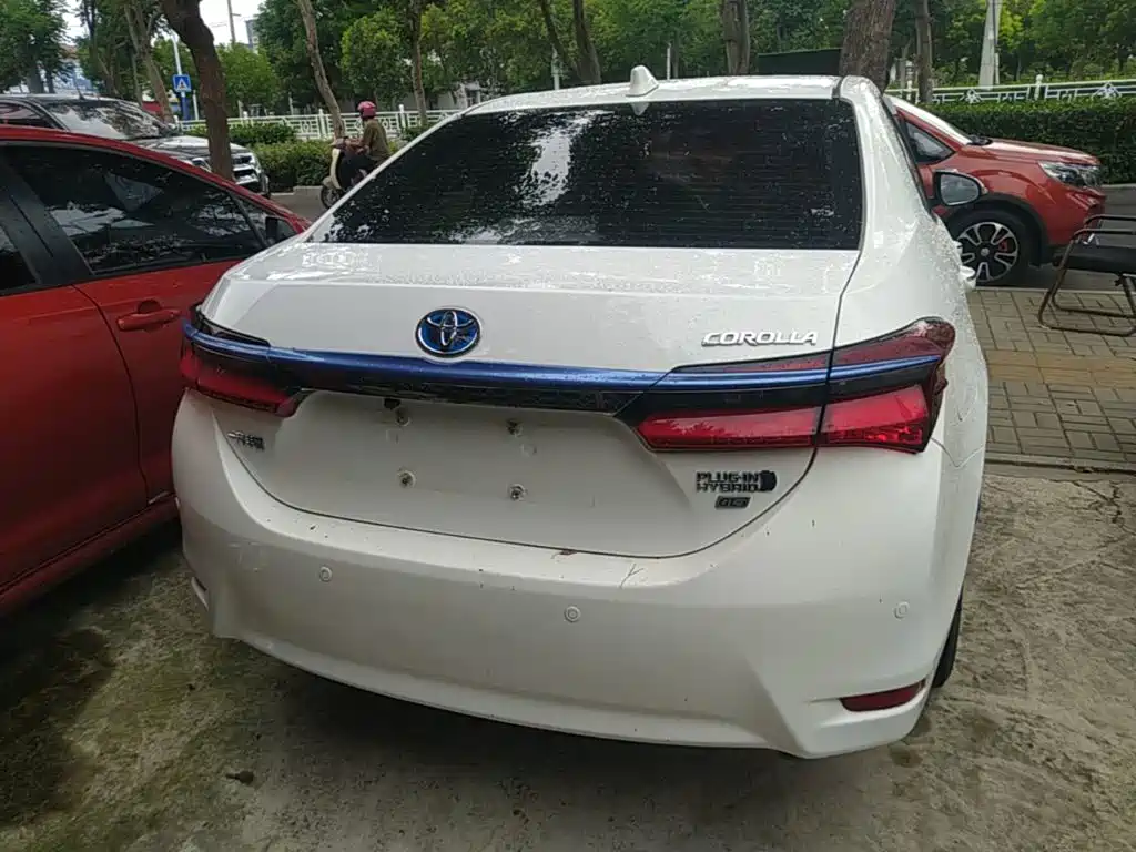 Фото 6 - Toyota Corolla Twin Engine E+