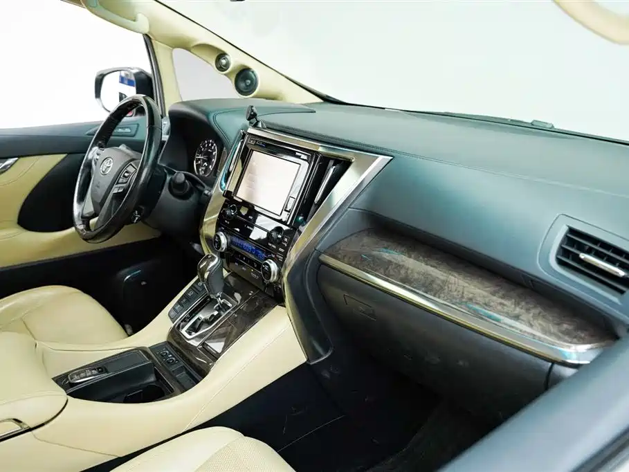 Toyota Alphard 2018 Facelift 3.5L Premium Edition фото 17