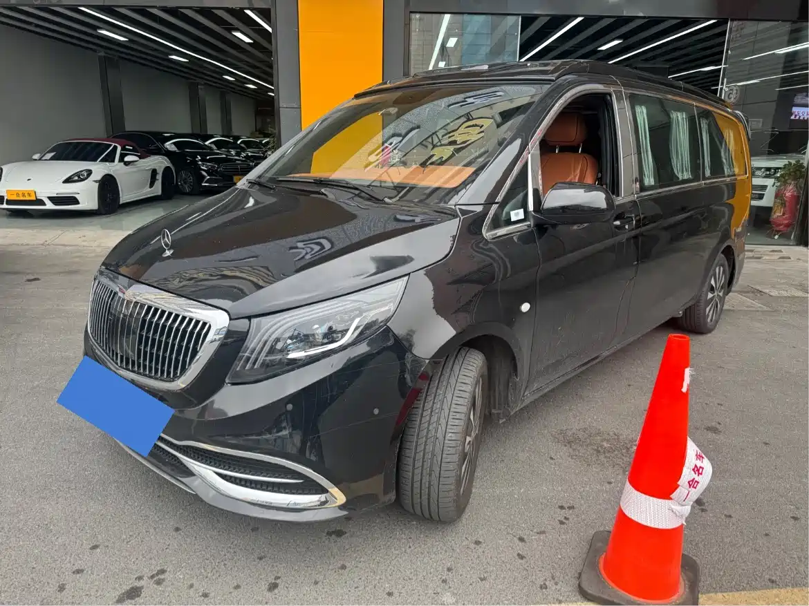 Mercedes-Benz Vito 2023 2.0T Elite 7-Seater