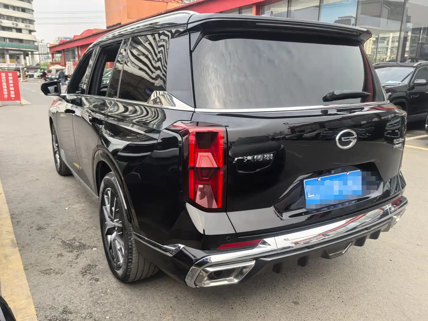 GAC Trumpchi Trumpchi GS8 2022 Hybrid Series 2.0TM 4WD Premium Edition (7-Seater) фото 16
