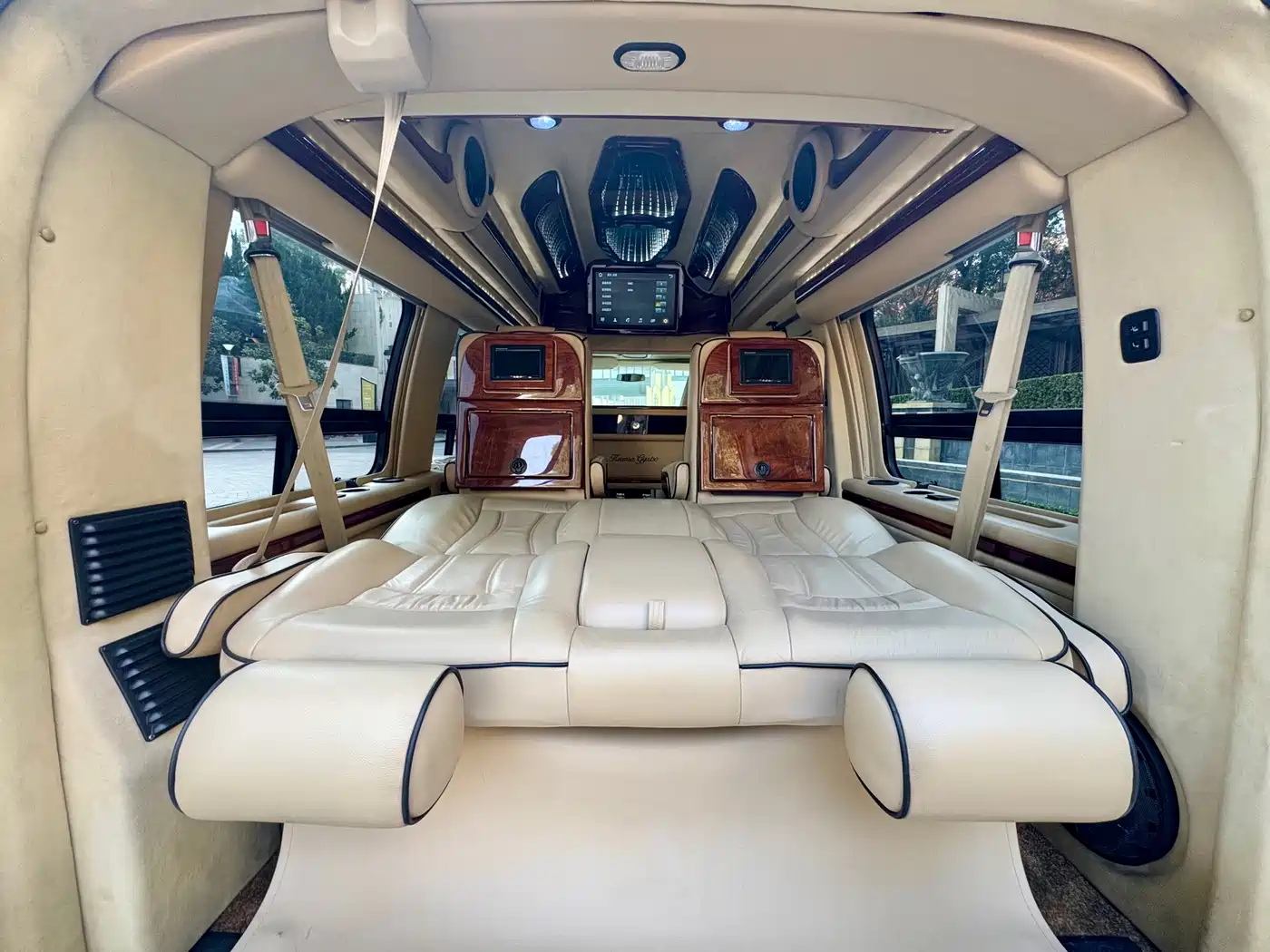 GMC Savana 2013 2013 5.3L AWD Leader Edition