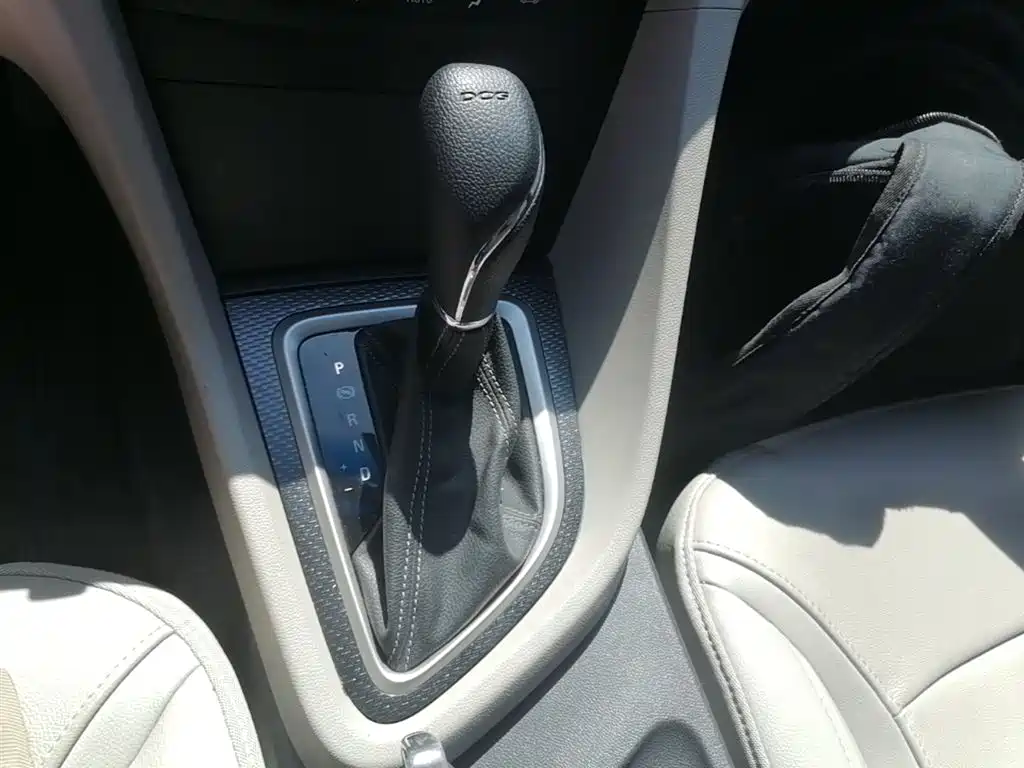 Buick Excelle 2019 15T DCT Connected Elite Type China VI фото 14