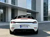 Photo 7 - Porsche 718