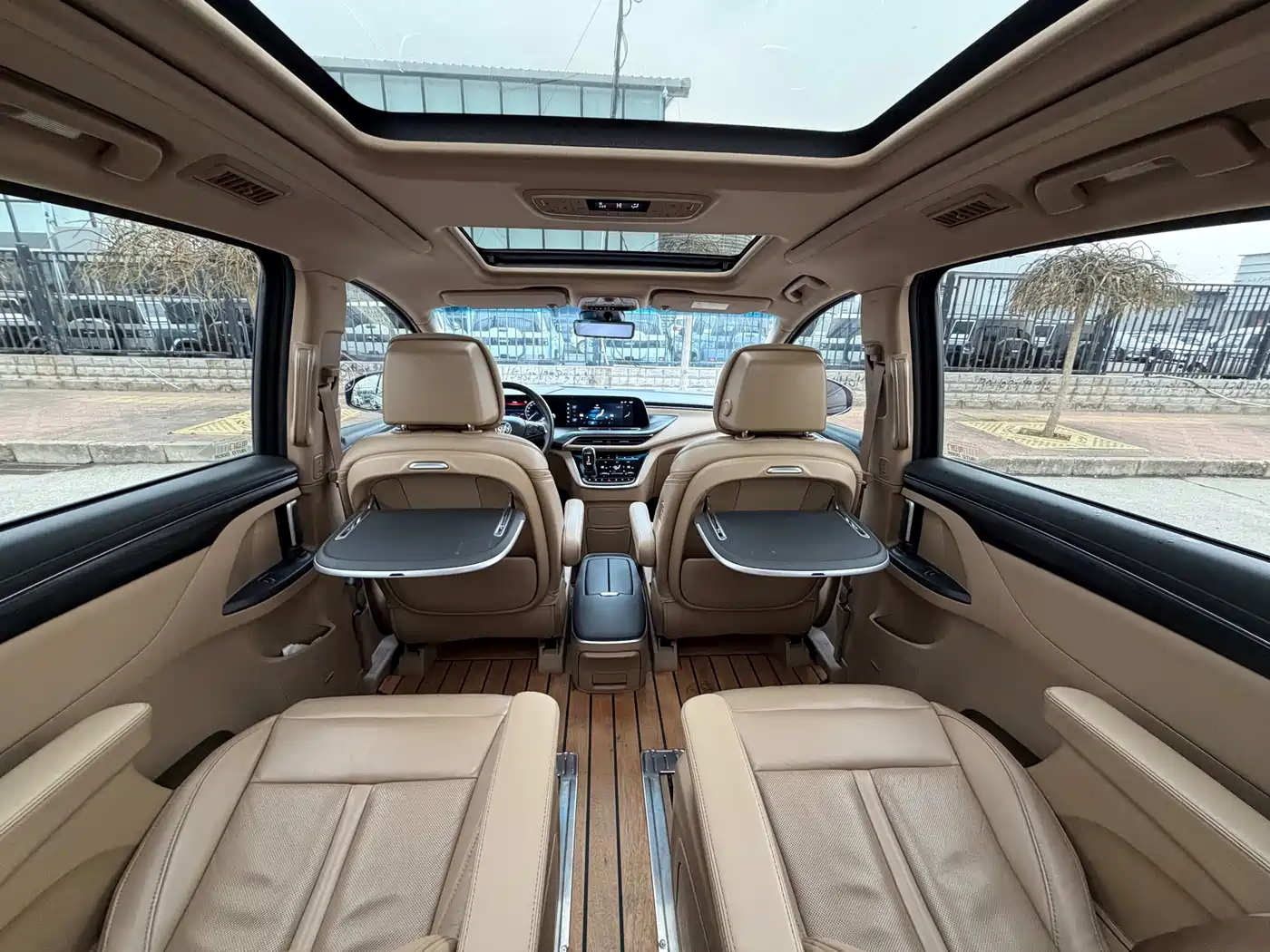 Buick GL8 2020 ES Landglory 653T Flagship фото 23