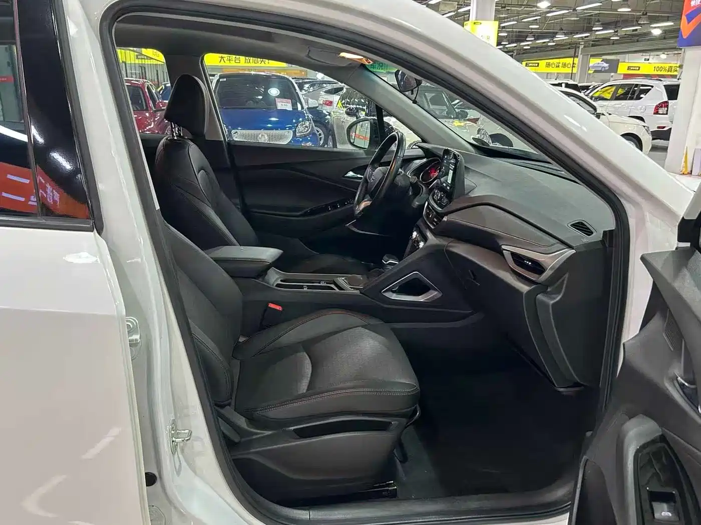Chevrolet Volando 2020 Mild Hybrid Redline 530T Automatic Prestige Edition (5+2 seater) фото 23