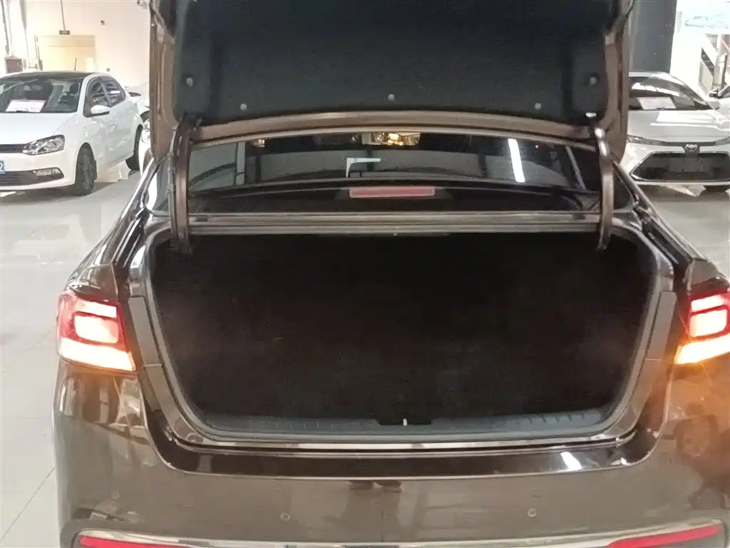 Kia K4 2015 1.8L Automatic GLS Special фото 15