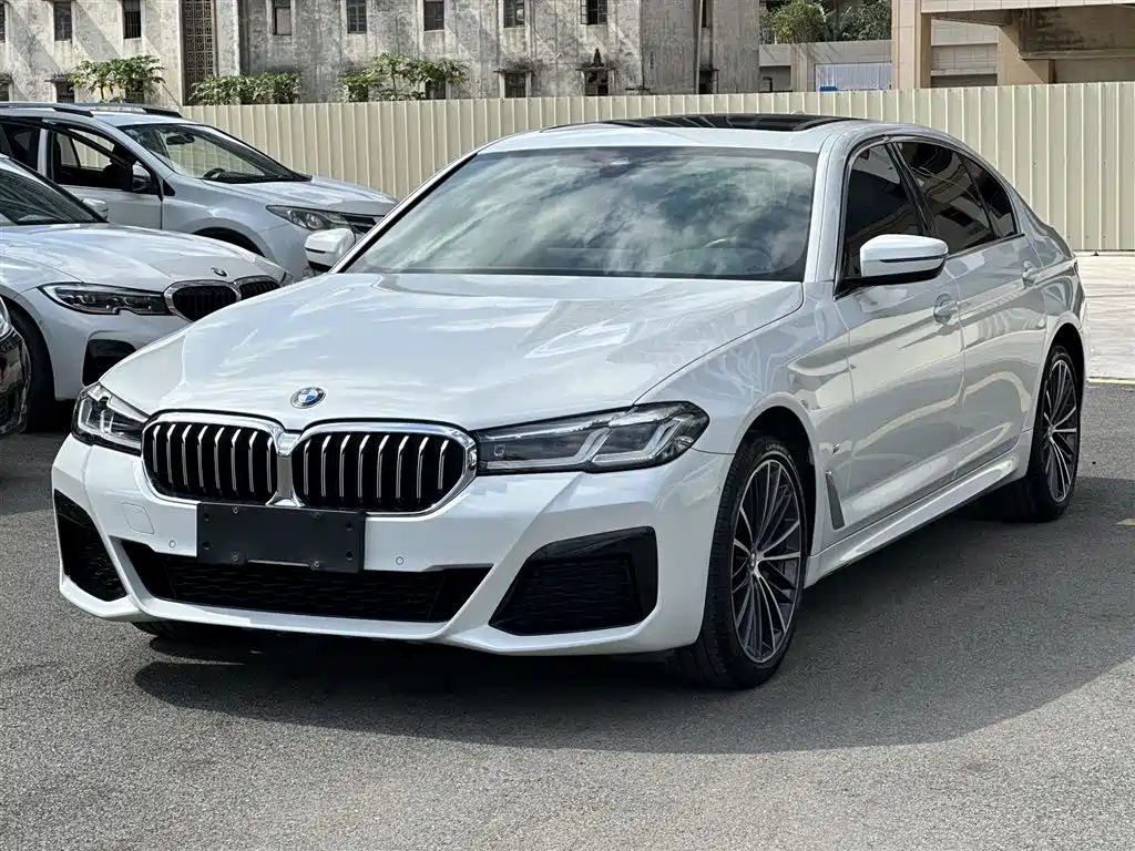 BMW 5-SERIES