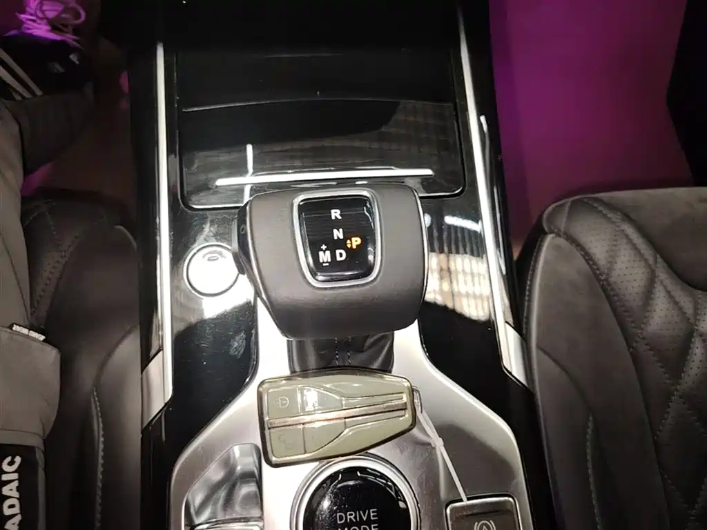 Hongqi HS5 2019 2.0T Smart Connect Enjoy Edition фото 14
