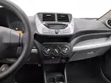 Фото 12 - Suzuki Alto