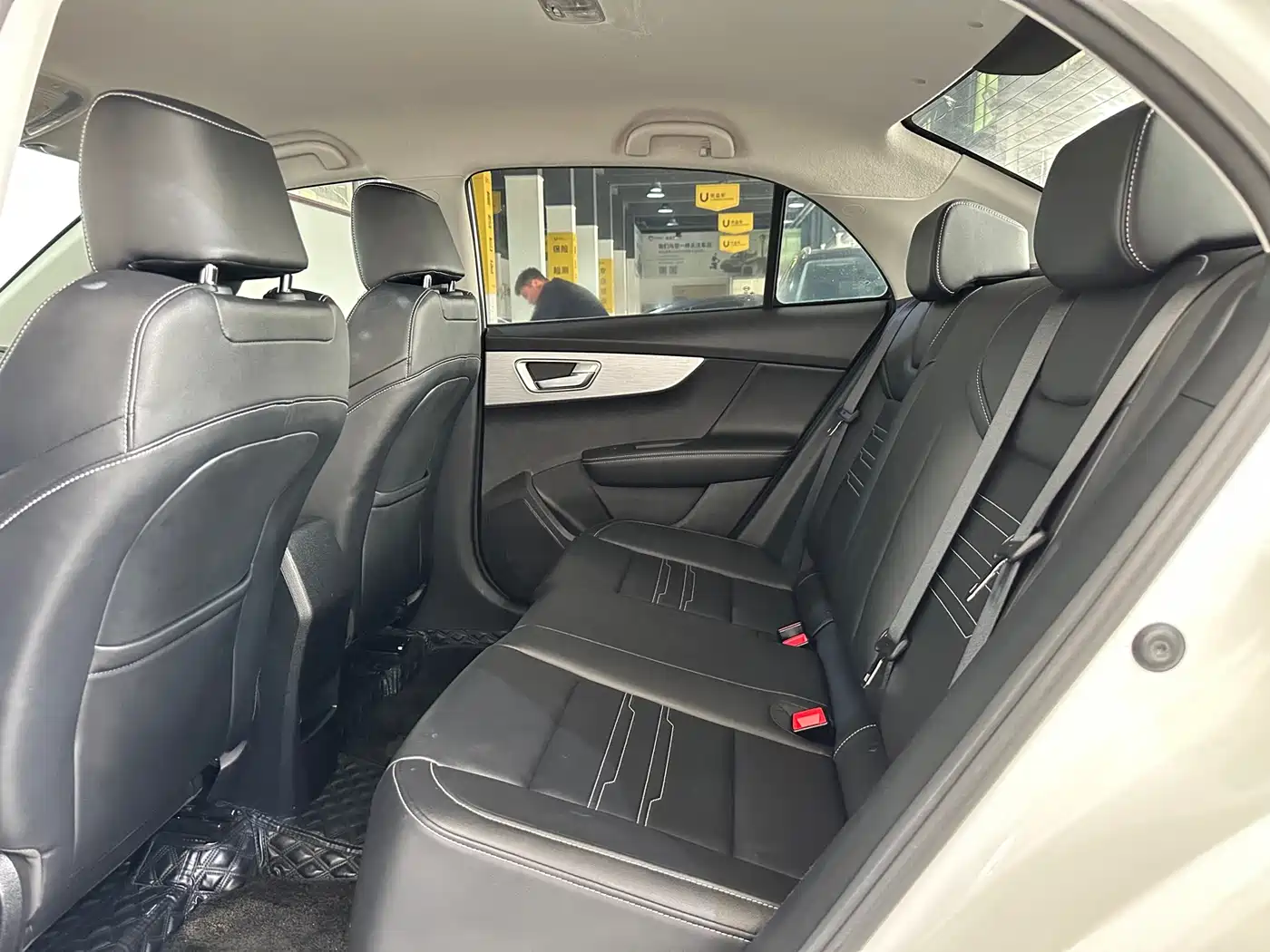 BYD Qin 2019 1.5L Automatic Luxury Edition фото 6