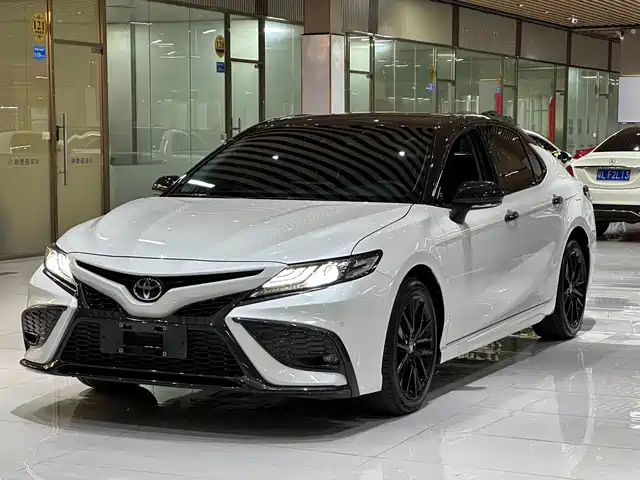 Toyota Camry 2.5S, Knight