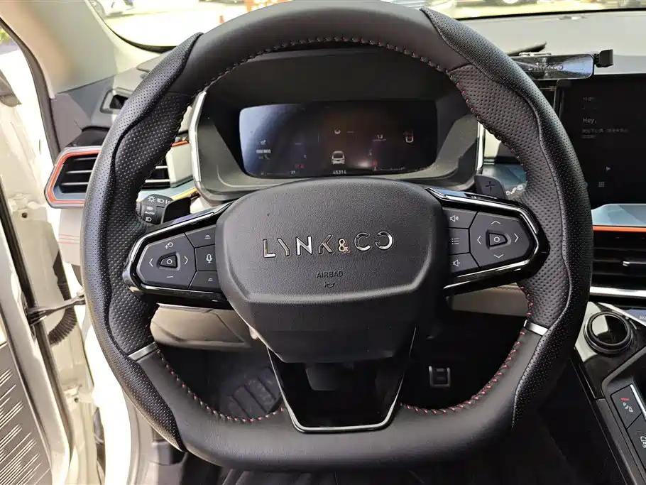 Lynk & Co 06 2020 1.5T Power Pro фото 15