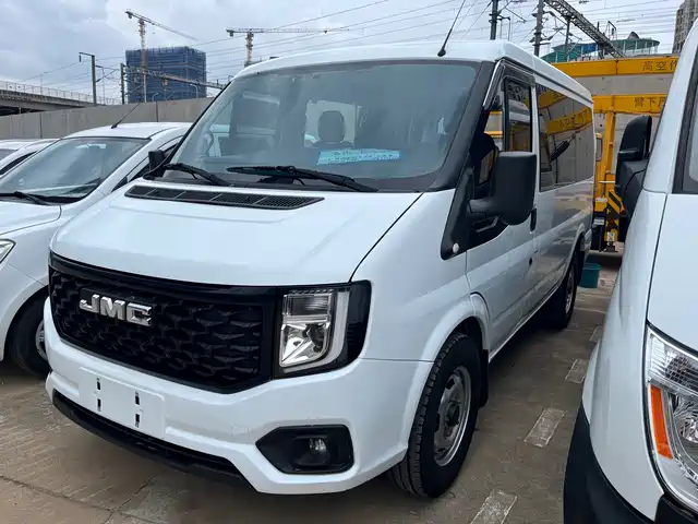 Jiangling JMC Fushun 2024 2.0T Manual Diesel Short Wheelbase Low Roof Commercial MPV 5-seater (Dual-opening Tailgate)