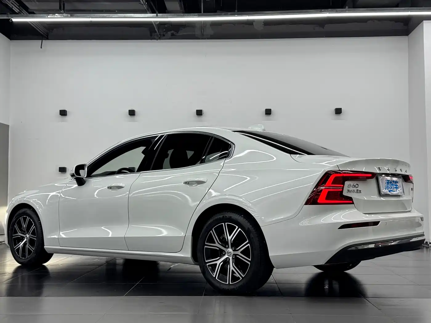 Фото 13 - Volvo S60