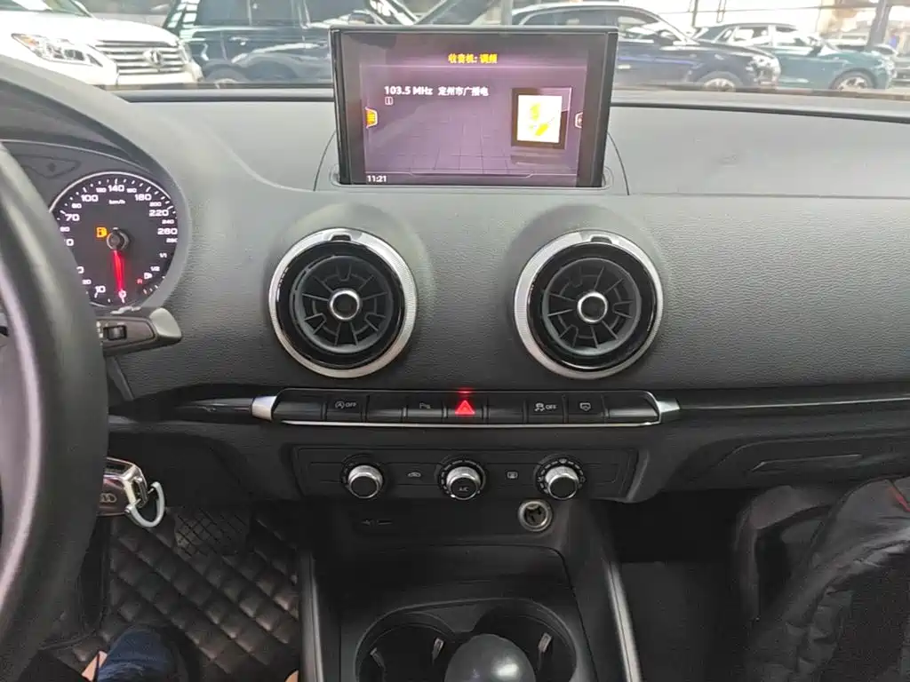 Фото 13 - Audi A3