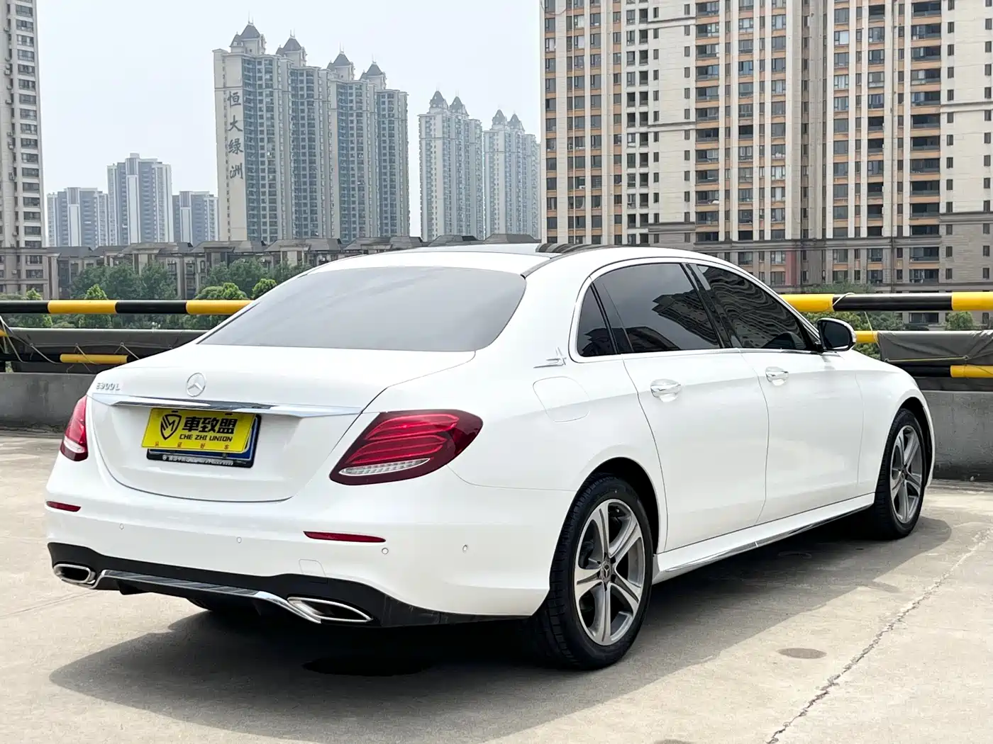 Mercedes-Benz E-Class 2019 E 200 L Sport фото 17