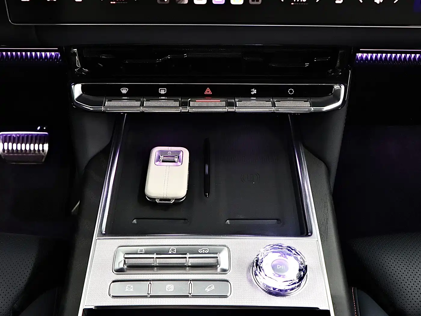 Zeekr 9X 2025 Model Gloss Black Edition фото 21