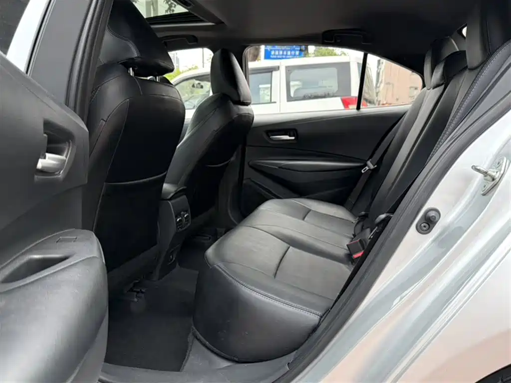 Toyota Levin 2021 185T CVT Luxury Edition фото 13