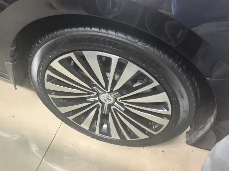 Фото 6 - Volkswagen Passat