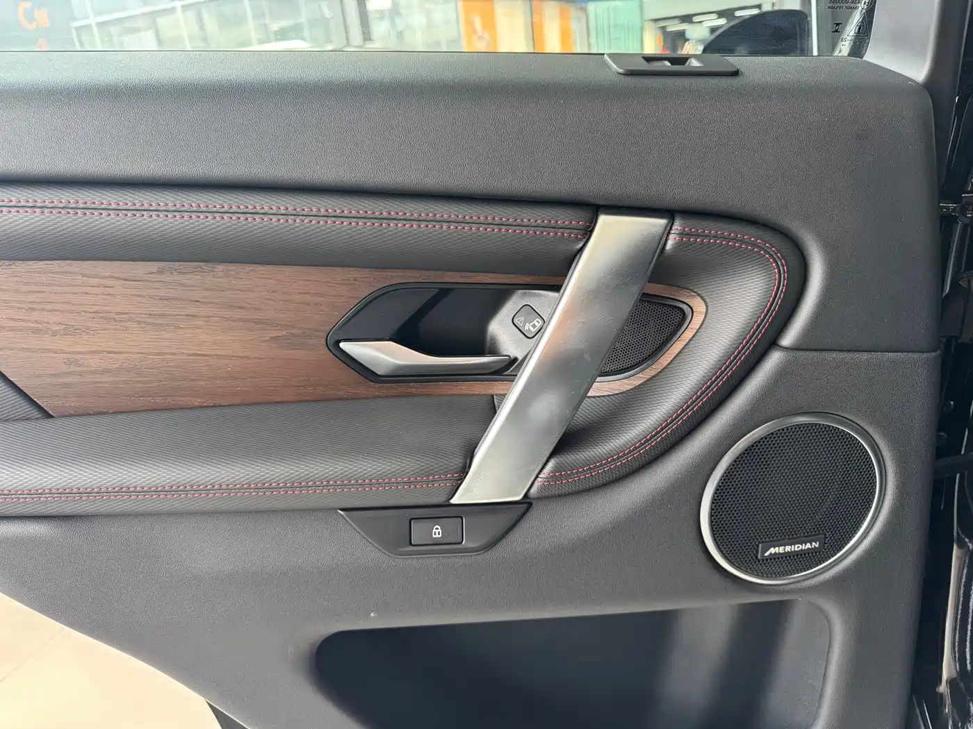 LAND ROVER DISCOVER SPORTS